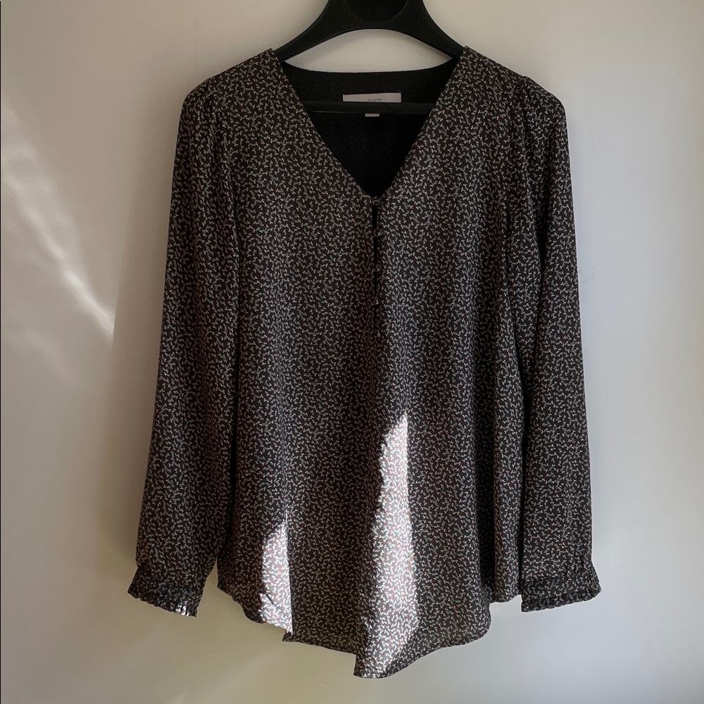 LOFT Dark Micro Floral Long Sleeve Lined Relaxed Fit Ruffle Cuff Blouse XSM